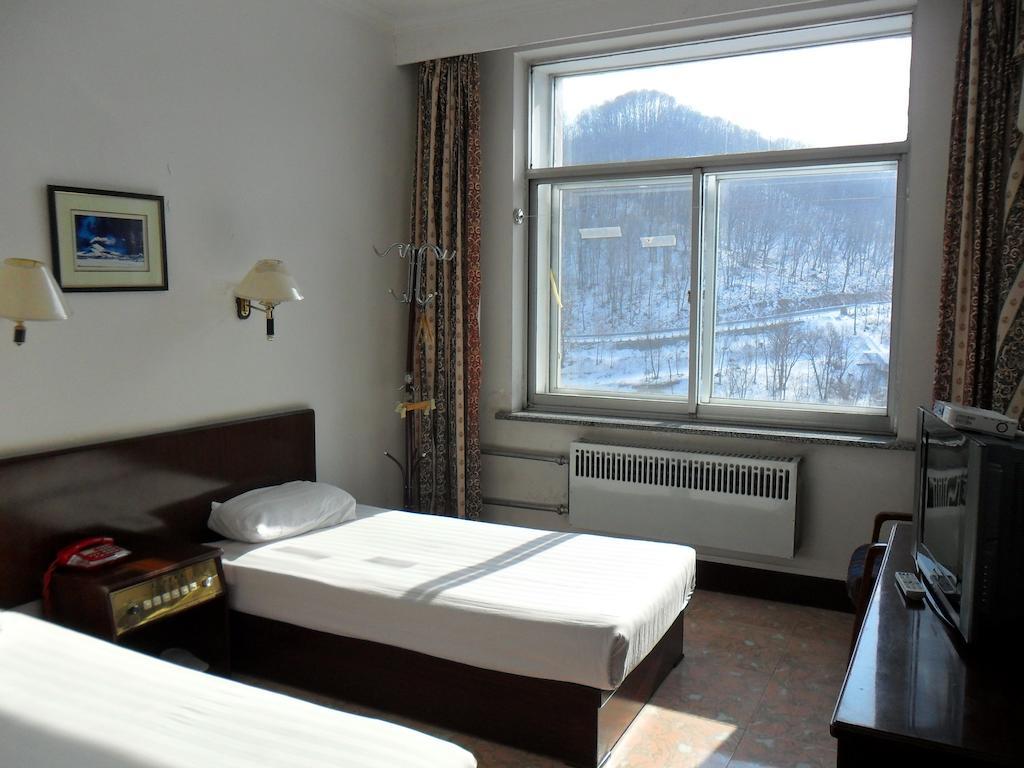 Yabuli Xintong Hotel Shangzhi Habitación foto